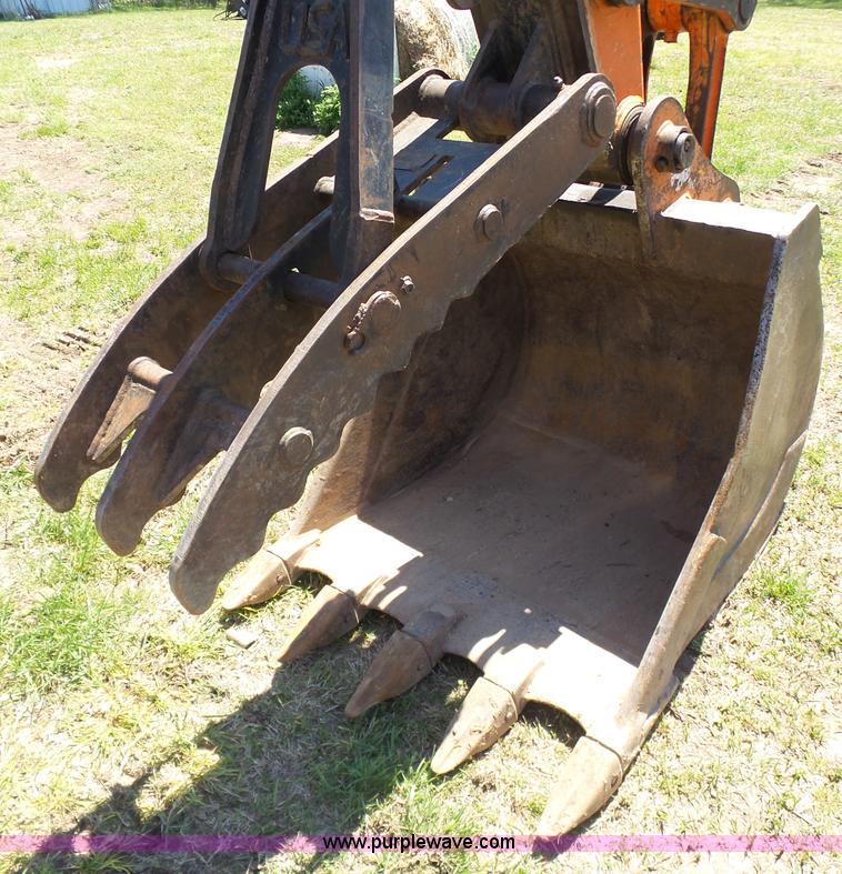 image for item J7524 1999 Hitachi EX160LC-5 excavator