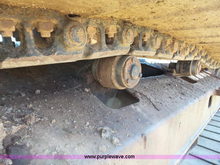 image for item J7524 1999 Hitachi EX160LC-5 excavator