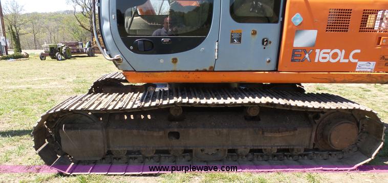 image for item J7524 1999 Hitachi EX160LC-5 excavator