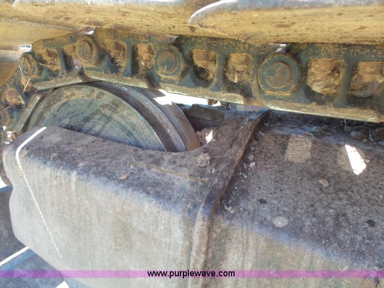 image for item J7524 1999 Hitachi EX160LC-5 excavator