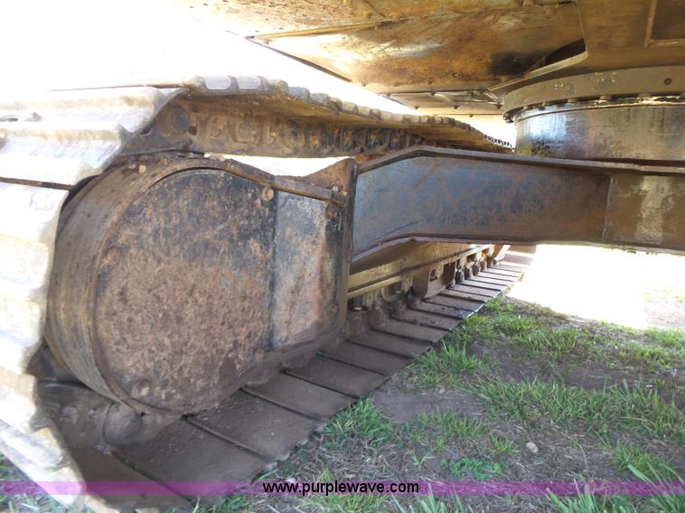 image for item J7524 1999 Hitachi EX160LC-5 excavator