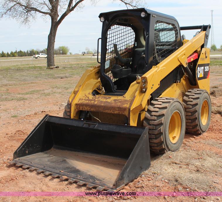image for item J7543 2014 Caterpillar 262D skid steer