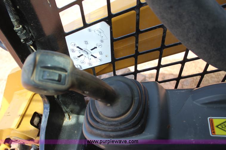image for item J7543 2014 Caterpillar 262D skid steer