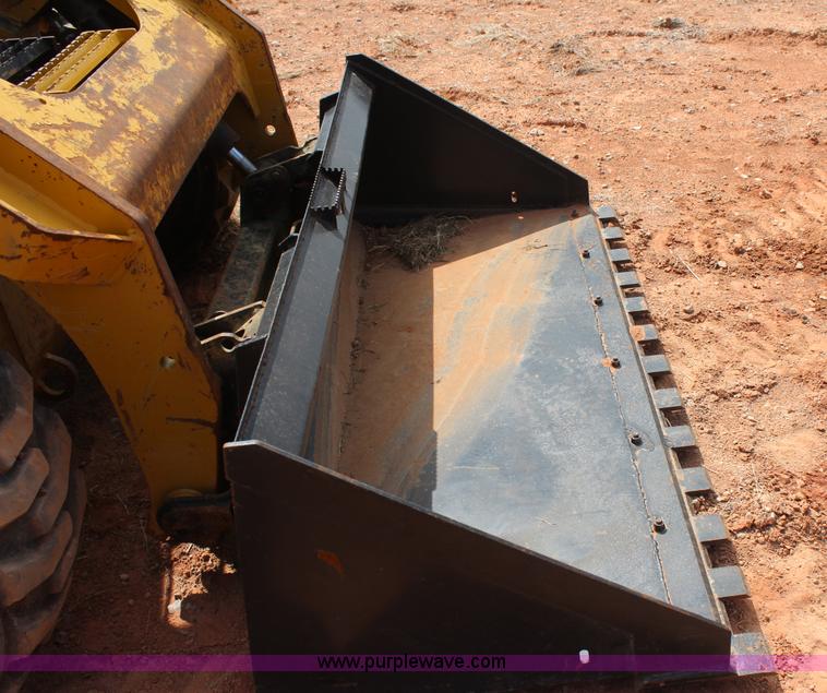 image for item J7543 2014 Caterpillar 262D skid steer