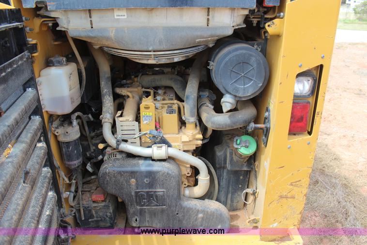 image for item J7543 2014 Caterpillar 262D skid steer