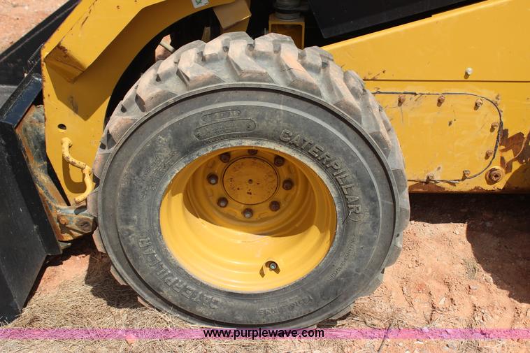 image for item J7543 2014 Caterpillar 262D skid steer