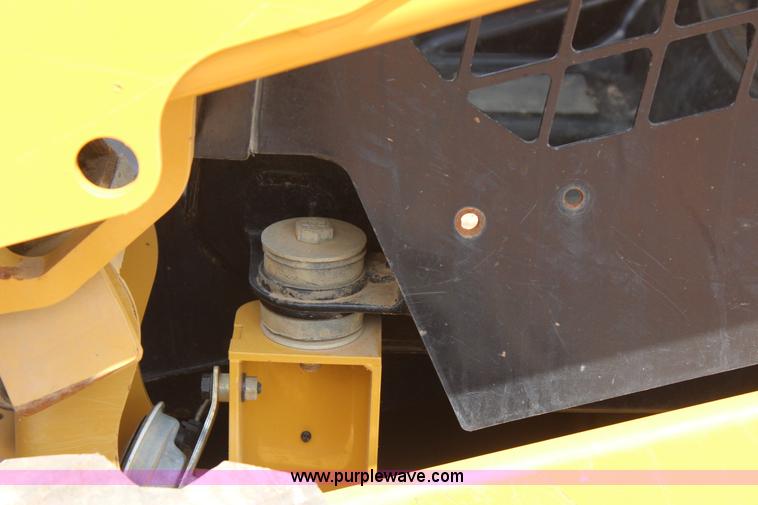 image for item J7543 2014 Caterpillar 262D skid steer