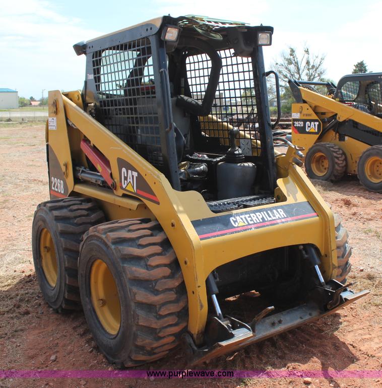 image for item J7544 2005 Caterpillar 226B skid steer