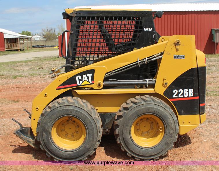image for item J7544 2005 Caterpillar 226B skid steer