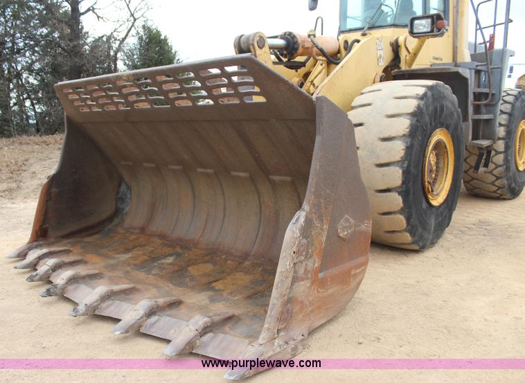 image for item J7572 2002 Komatsu WA500-3Lk wheel loader