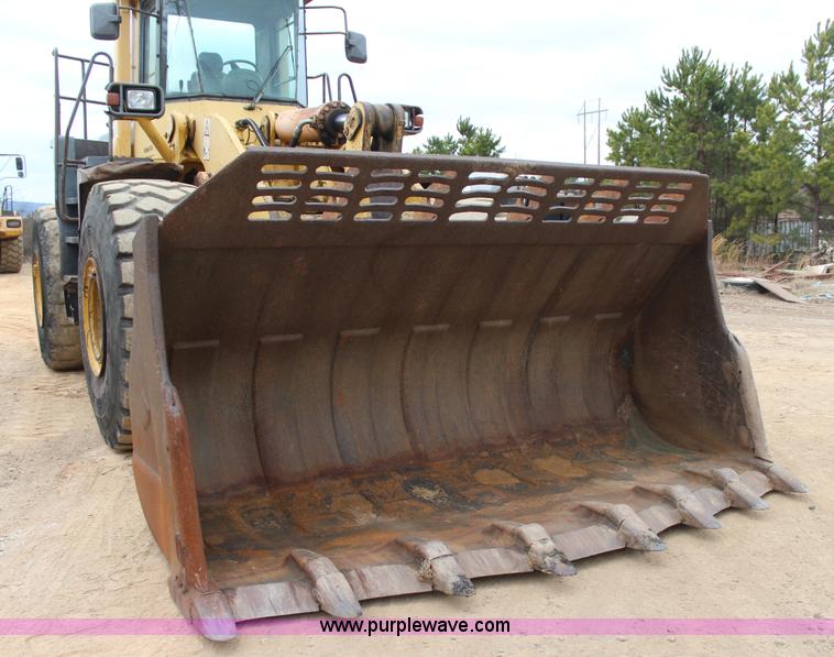 image for item J7572 2002 Komatsu WA500-3Lk wheel loader