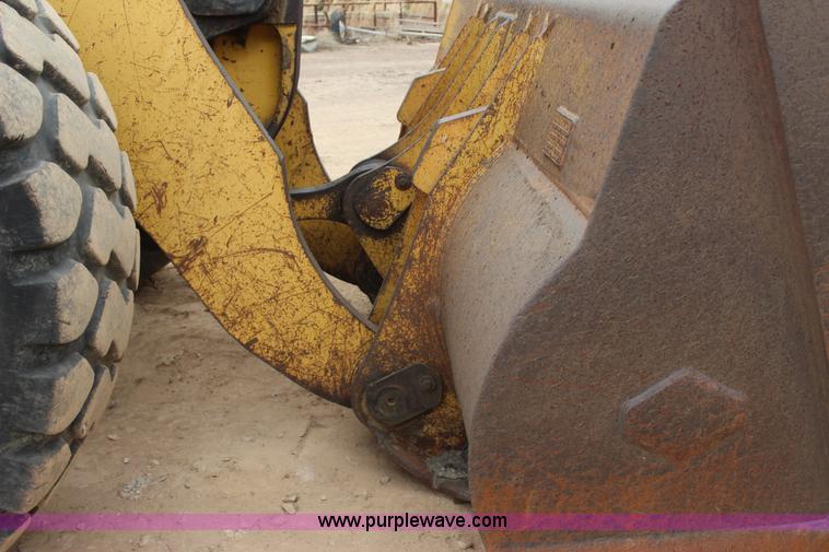 image for item J7572 2002 Komatsu WA500-3Lk wheel loader