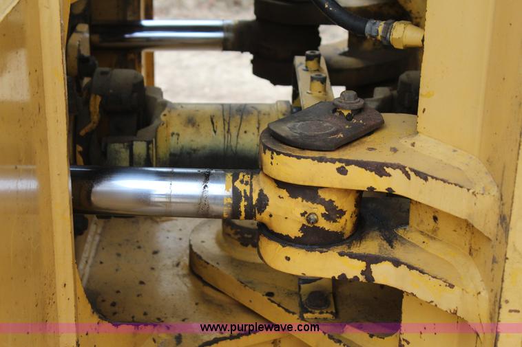 image for item J7572 2002 Komatsu WA500-3Lk wheel loader