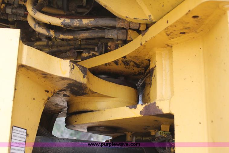image for item J7572 2002 Komatsu WA500-3Lk wheel loader