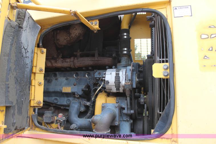 image for item J7572 2002 Komatsu WA500-3Lk wheel loader