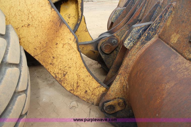 image for item J7573 2002 Komatsu WA500-3Lk wheel loader