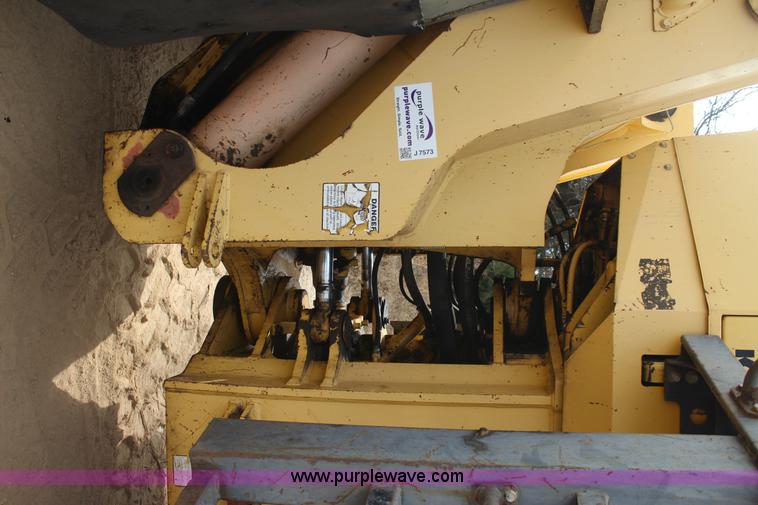 image for item J7573 2002 Komatsu WA500-3Lk wheel loader