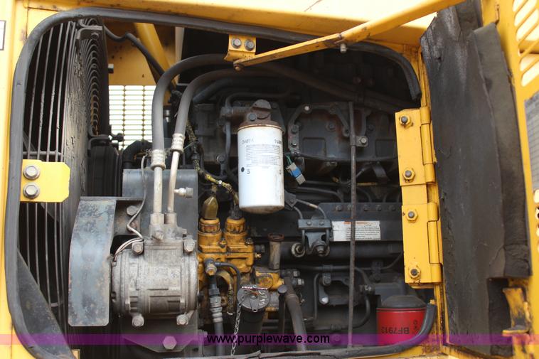 image for item J7573 2002 Komatsu WA500-3Lk wheel loader