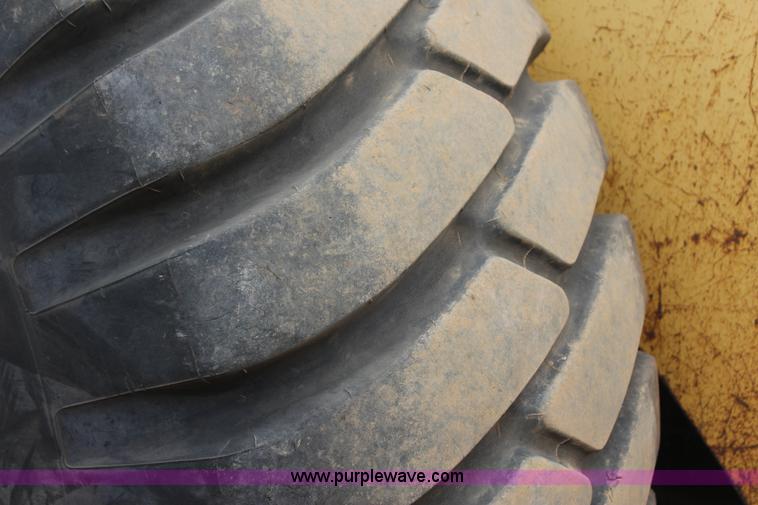 image for item J7573 2002 Komatsu WA500-3Lk wheel loader