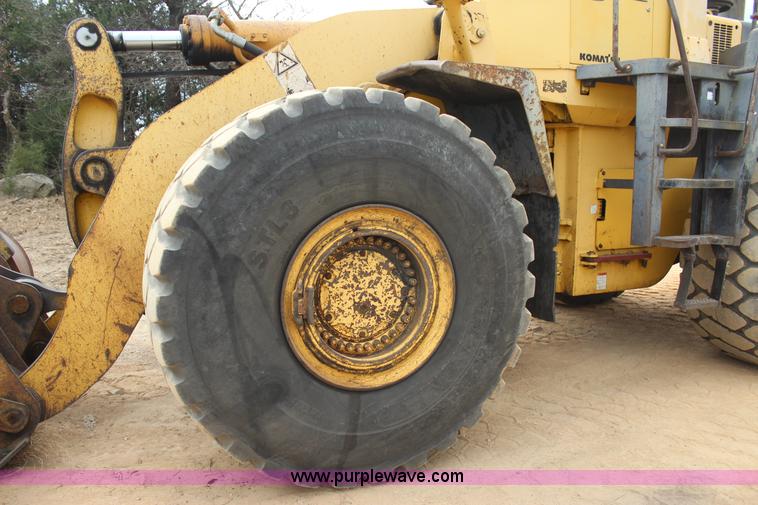 image for item J7573 2002 Komatsu WA500-3Lk wheel loader