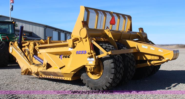 image for item J7702 2012 K-tec 1233 scraper