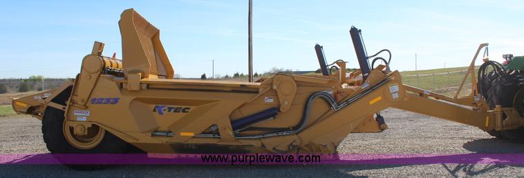image for item J7702 2012 K-tec 1233 scraper