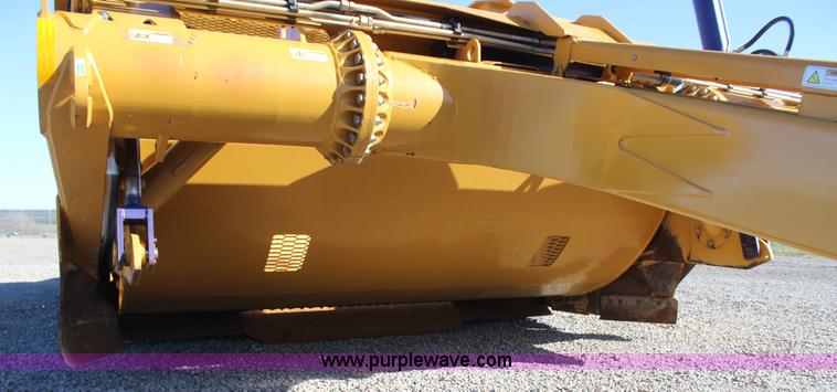 image for item J7702 2012 K-tec 1233 scraper