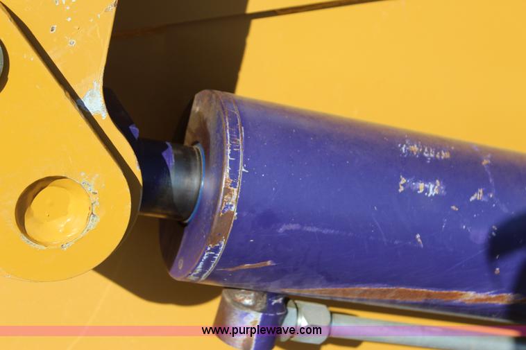 image for item J7702 2012 K-tec 1233 scraper