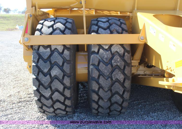 image for item J7702 2012 K-tec 1233 scraper