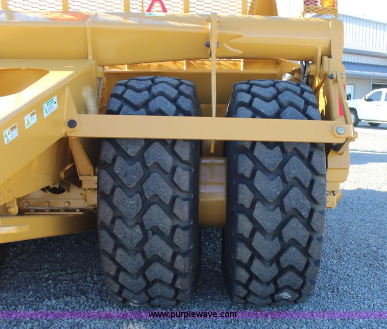 image for item J7702 2012 K-tec 1233 scraper