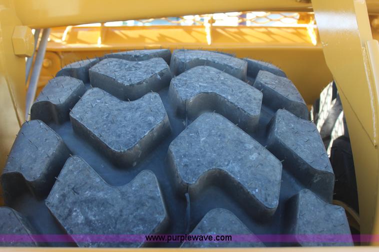 image for item J7702 2012 K-tec 1233 scraper