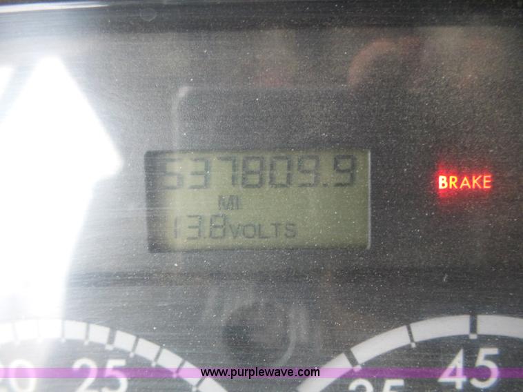 image for item J8965 2006 Freightliner Business Class M2 service truck