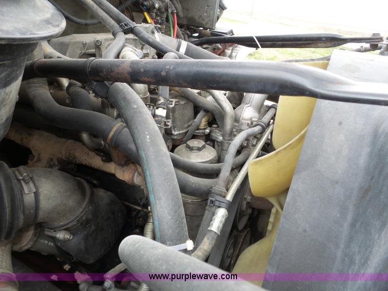 image for item J8965 2006 Freightliner Business Class M2 service truck