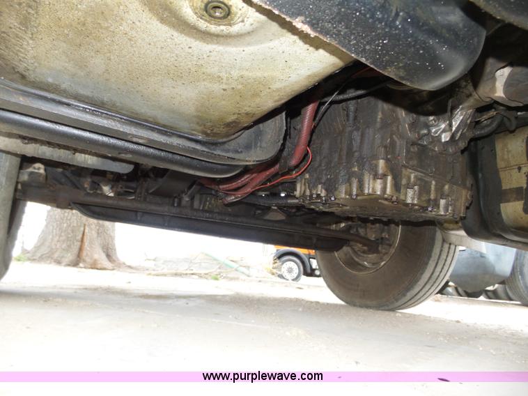 image for item J8965 2006 Freightliner Business Class M2 service truck