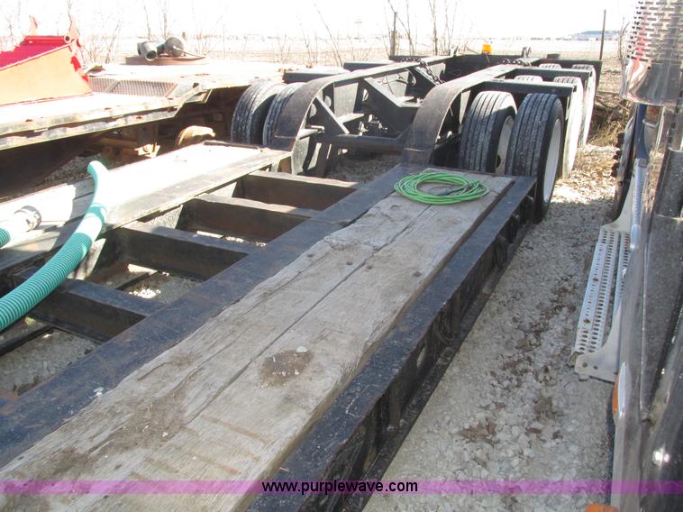 image for item J8972 2004 Mertz equipment trailer