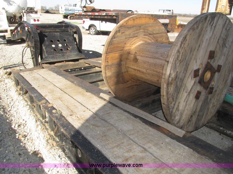 image for item J8972 2004 Mertz equipment trailer