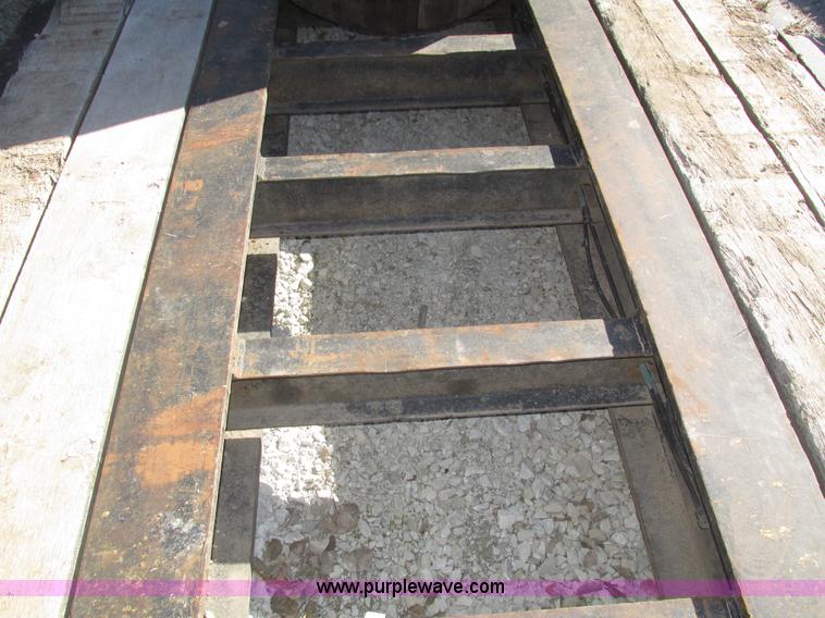 image for item J8972 2004 Mertz equipment trailer