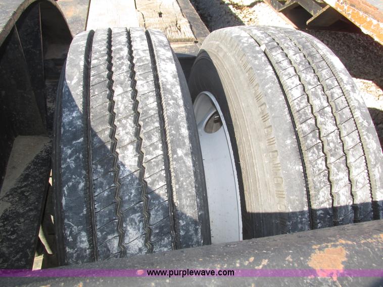 image for item J8972 2004 Mertz equipment trailer