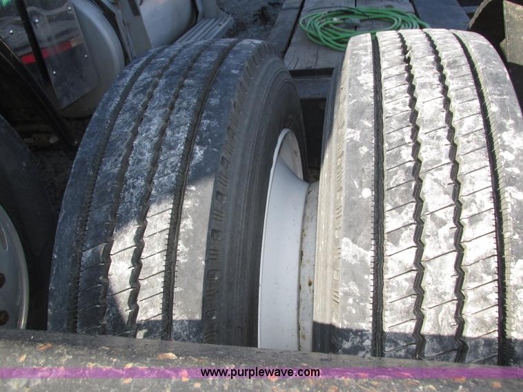 image for item J8972 2004 Mertz equipment trailer