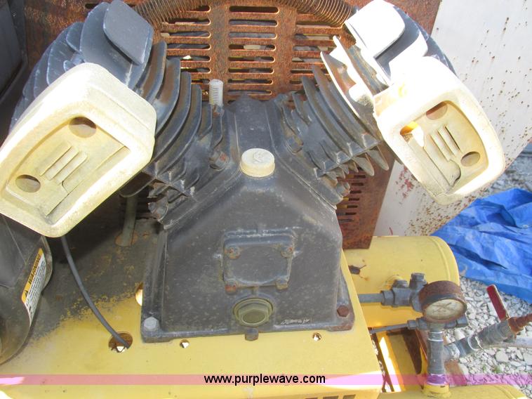 image for item J8975 Shop built used oil trailer