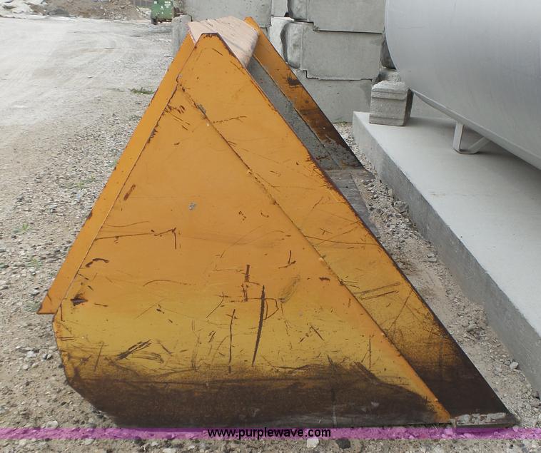 image for item J8980 Case skid steer bucket