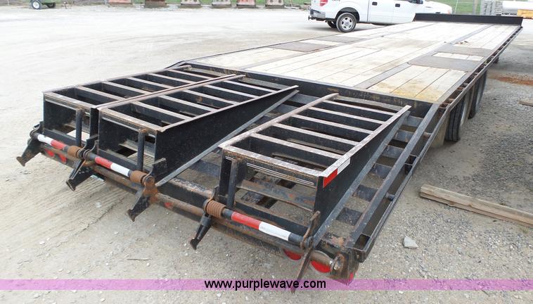 image for item J8981 2010 Elite equipment trailer