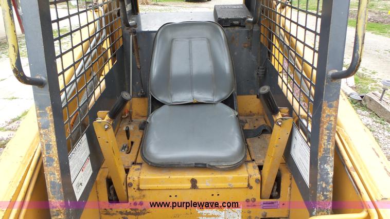 image for item J8983 1996 Case 1840 skid steer