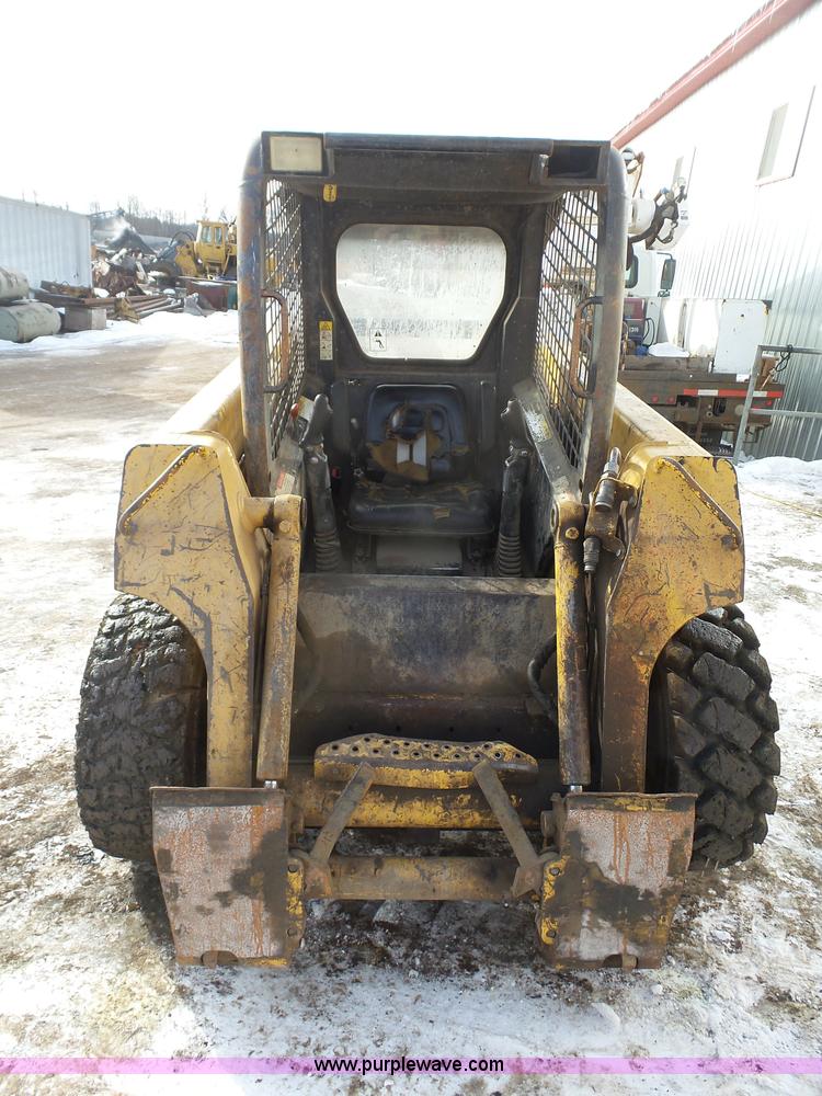 image for item K4573 1999 John Deere 240 skid steer