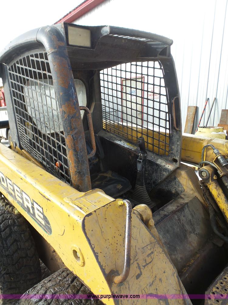 image for item K4573 1999 John Deere 240 skid steer