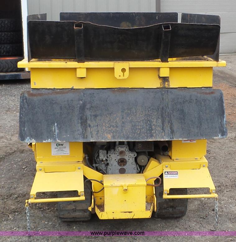 image for item K4628 2013 Salsco Trackpaver TP411 asphalt paver