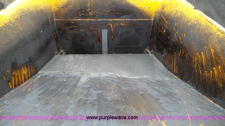 image for item K4628 2013 Salsco Trackpaver TP411 asphalt paver