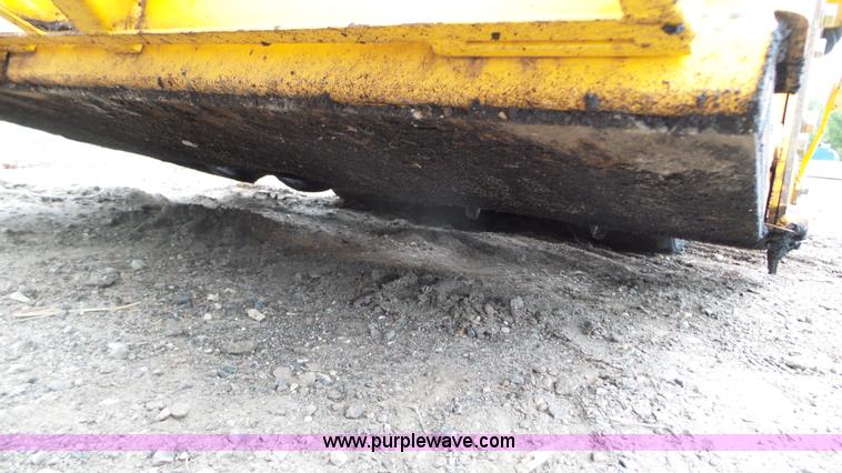 image for item K4628 2013 Salsco Trackpaver TP411 asphalt paver