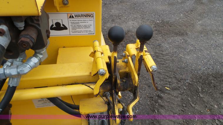 image for item K4628 2013 Salsco Trackpaver TP411 asphalt paver