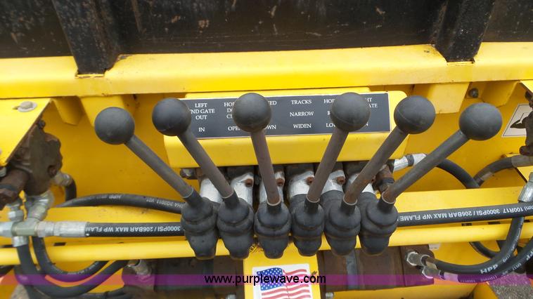 image for item K4628 2013 Salsco Trackpaver TP411 asphalt paver